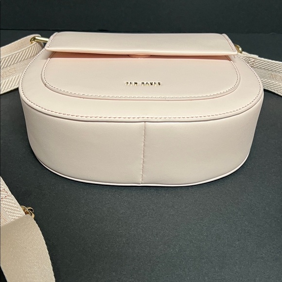 TED BAKER NWT Baby Pink Darcell Satchel Cross-Body |  NWT | Great Gift - Picture 8 of 15
